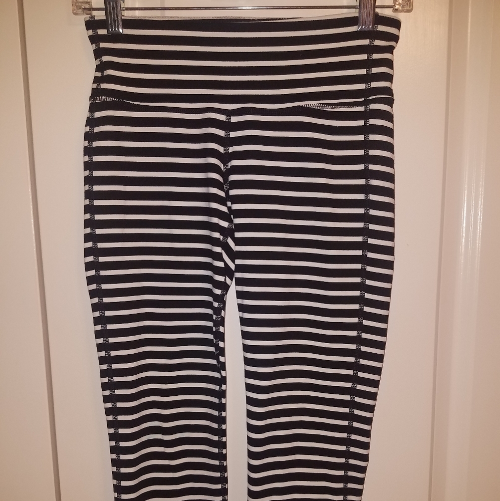 Athleta Striped Cropped Leggings
